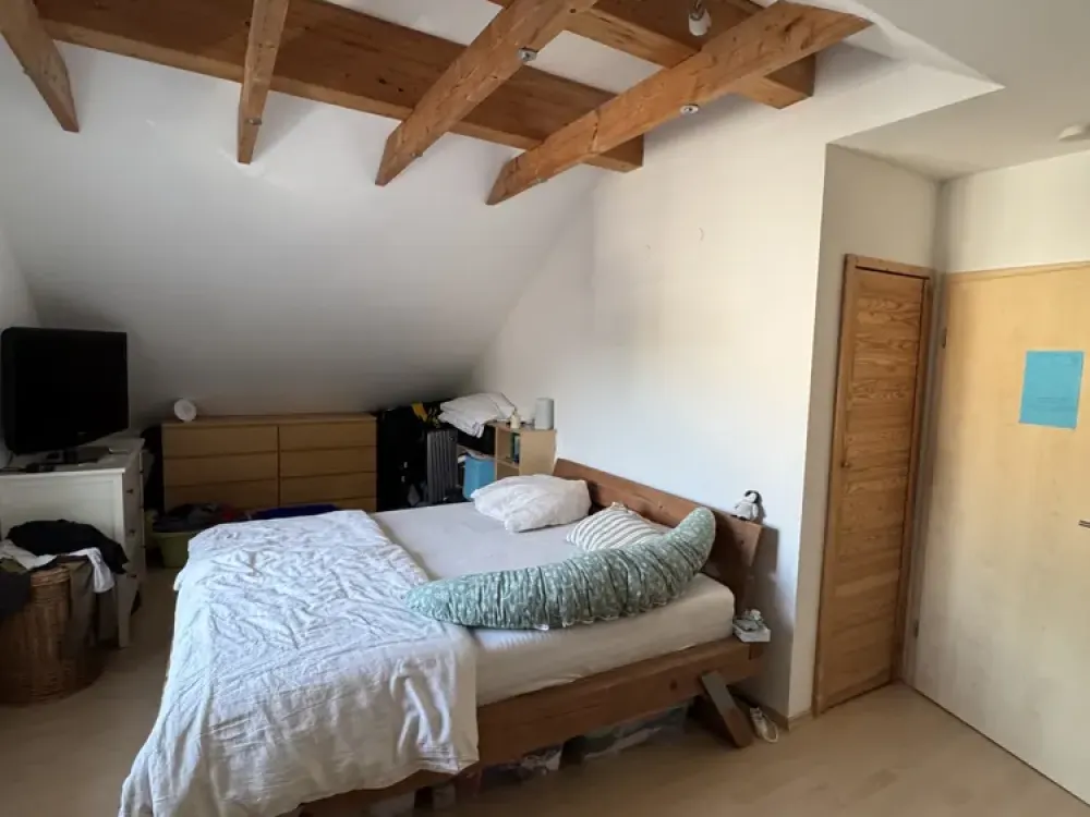 Schöne, helle und gemütliche 3-Zimmer Wohnung in 3-Familienhaus in ruhiger Wohngegend in Holweide