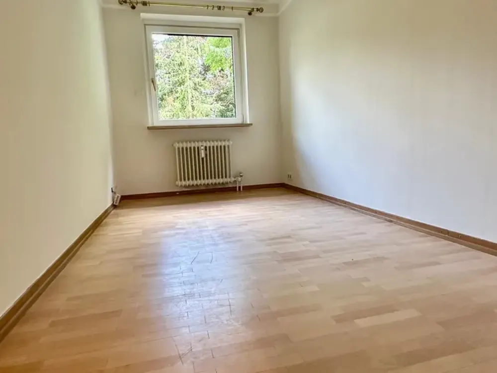 Großzügige 3,5-Zimmer-Wohnung mit zwei Balkonen nahe Außenalster, Hohenfelde