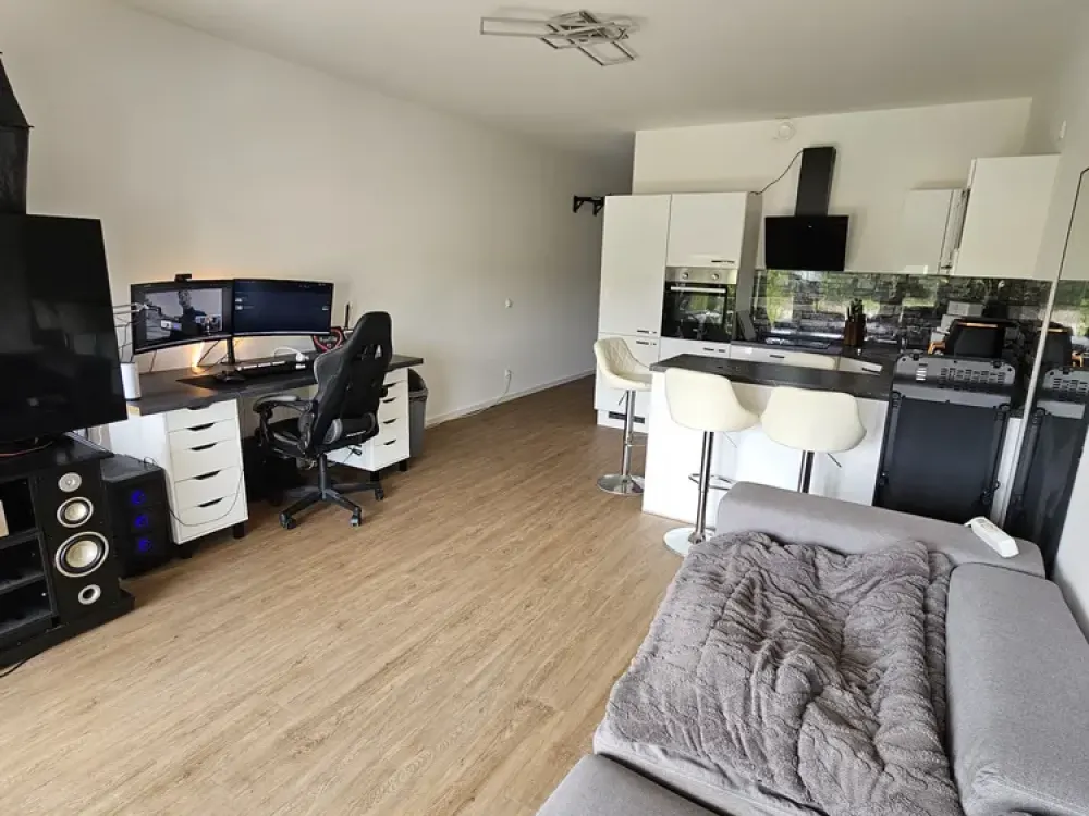 Lichtdurchflutete, kompakte Wohnung in idyllischer Stadtrandlage Berlins
