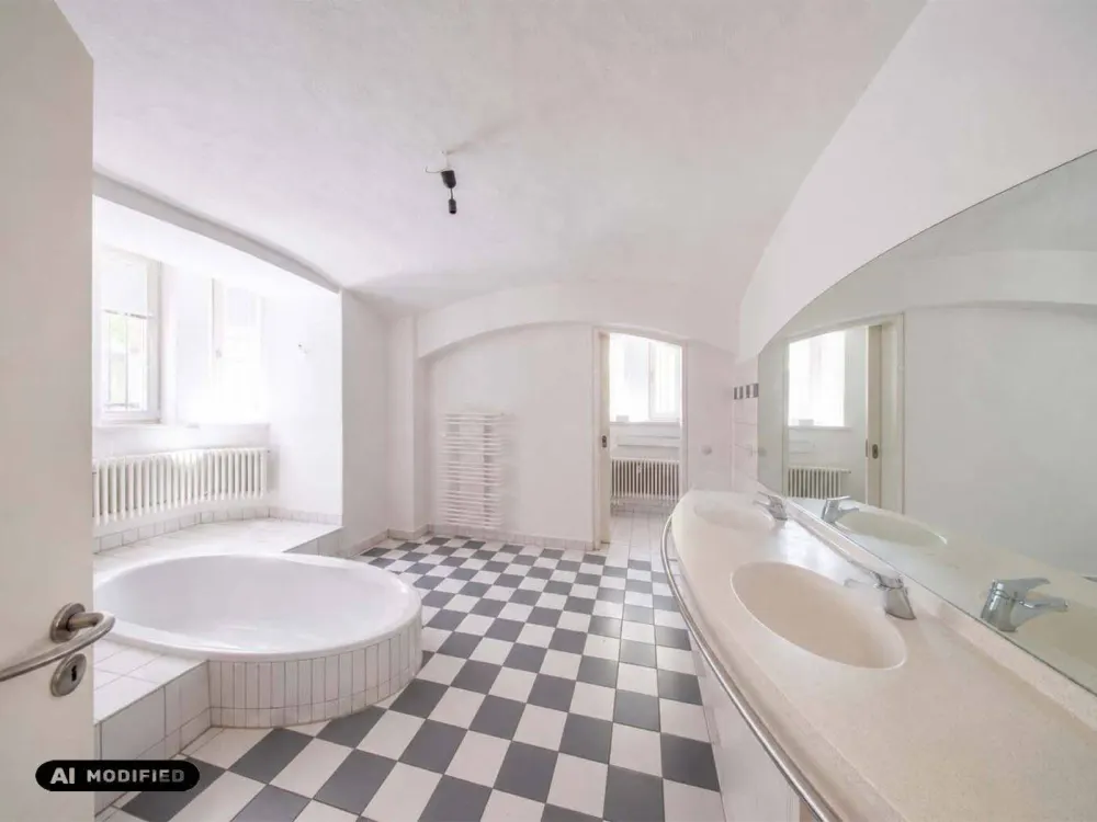 //Traumwohnung in freistehender Denkmal-Villa mit Blick ins Grüne//