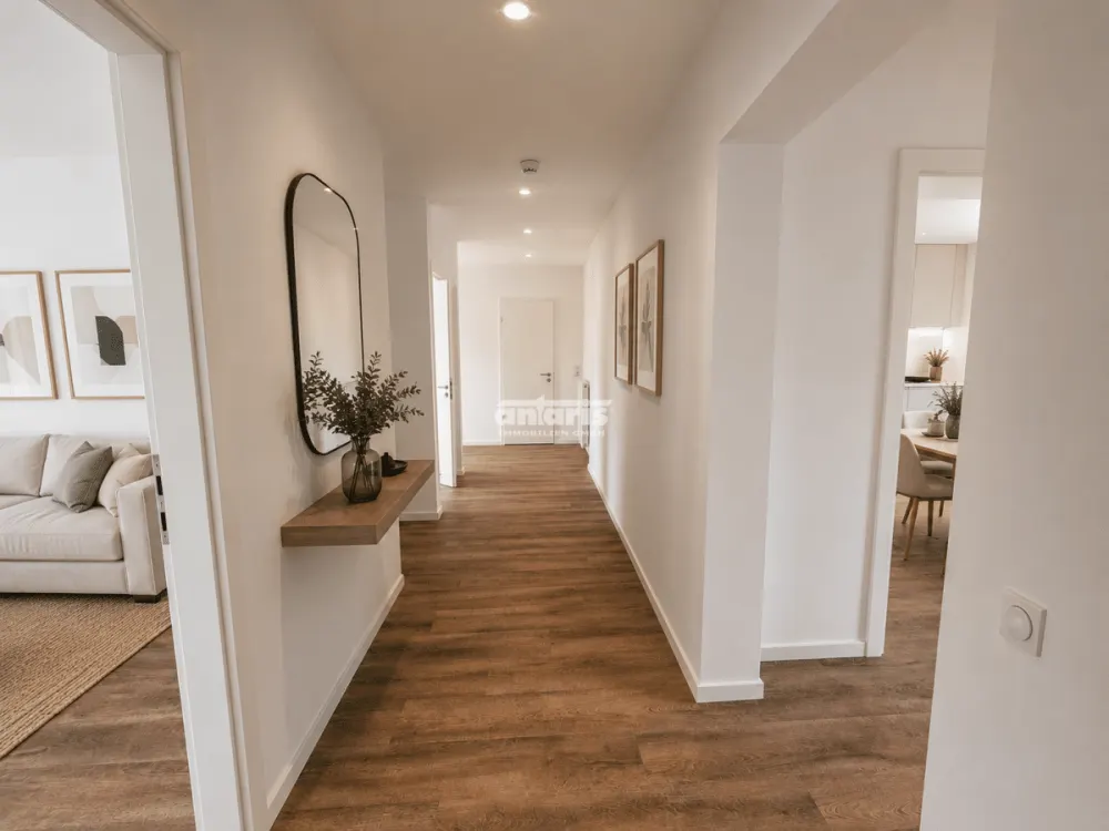 antaris Immobilien GmbH **Moderne 4-Raum-Wohnung mit Terrasse und zwei Bädern**