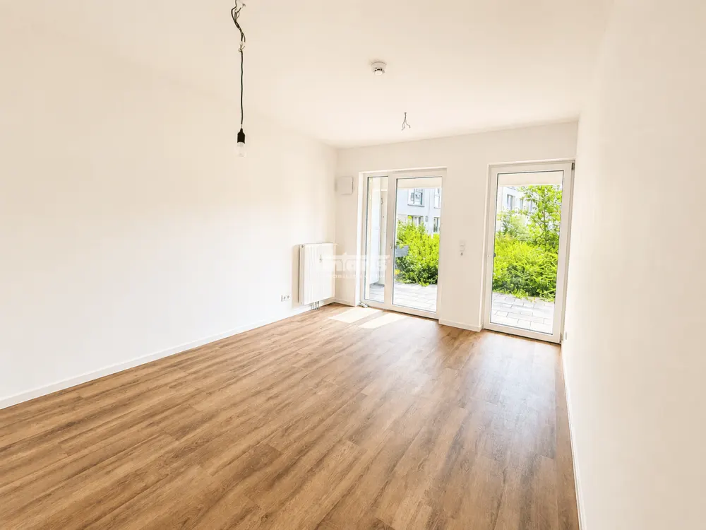 antaris Immobilien GmbH **Moderne 4-Raum-Wohnung mit Terrasse und zwei Bädern**