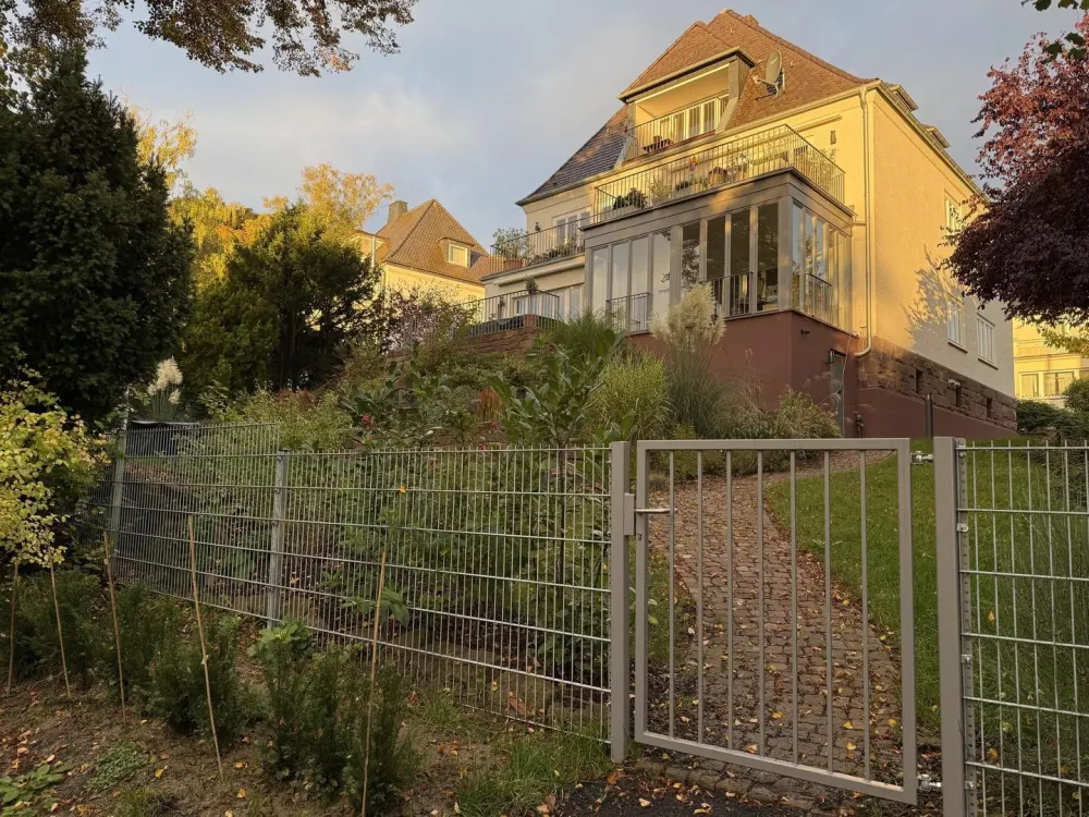 Hochwertig renovierte Erdgeschosswohnung am Mulang, 157 m², Wintergarten, Terrasse & 2 Bäder