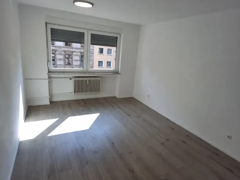 Sachsenhausen: Moderne 2-Zimmer-Wohnung in zentraler Lage
