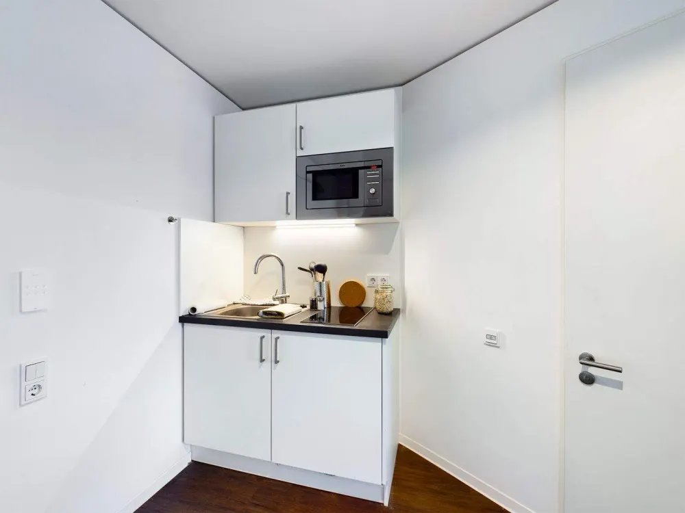 DIE ZIMMEREI | Helle & möblierte Wohnung in begehrter Lage ideal für Berufseinsteigende | Maxi Bude