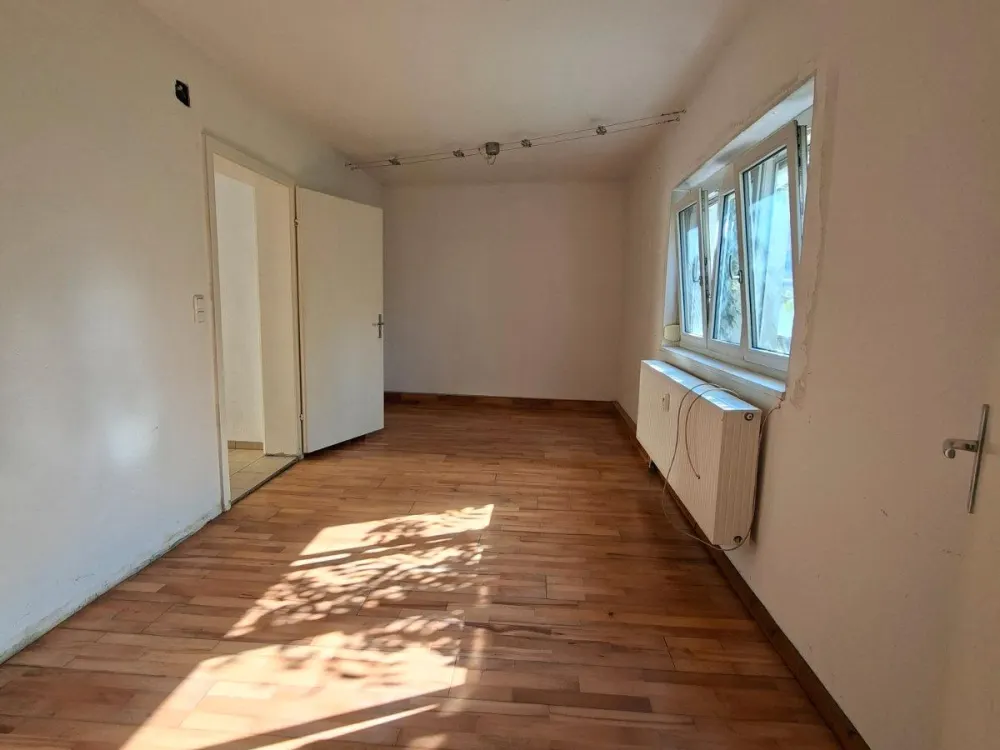 Ruhiges, helles 1-Zimmer-Haus im EG in Schwaig bei Nürnberg