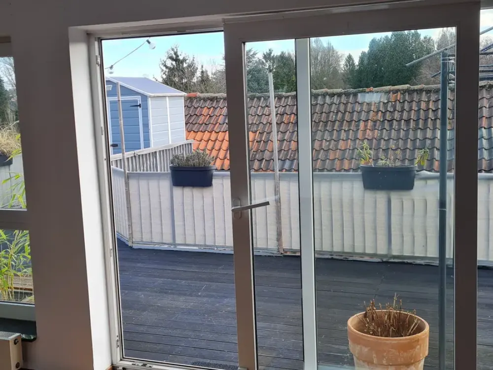 Moderne 3 Zimmer Dachgeschosswohnung DG Wohnung mit Balkon und EBK