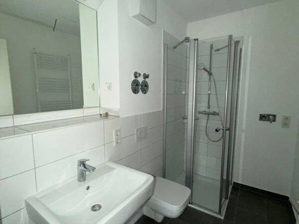 Moderne 2-Zimmer-Wohnung mit Einbauküche