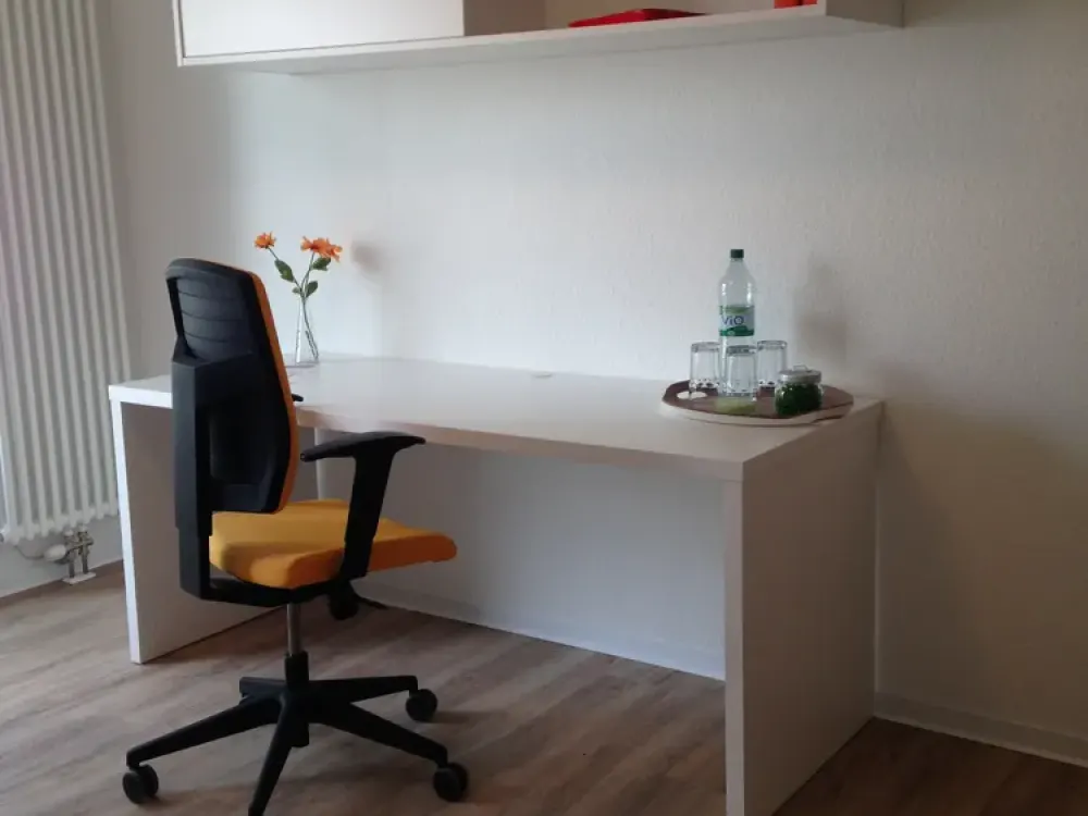 Beautiful Fully Furnished Apartment All-Inclusive Living Near Europaviertel