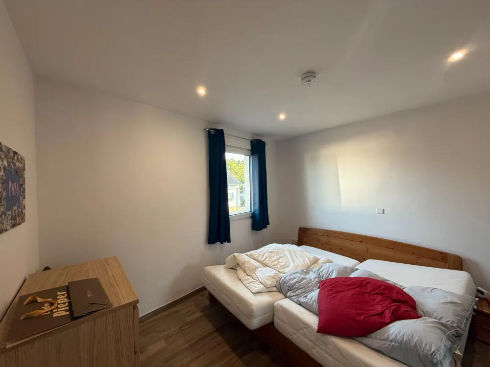 Moderne 2-ZKB mit Balkon, EBK & Stellplatz, 83 m², 1. OG