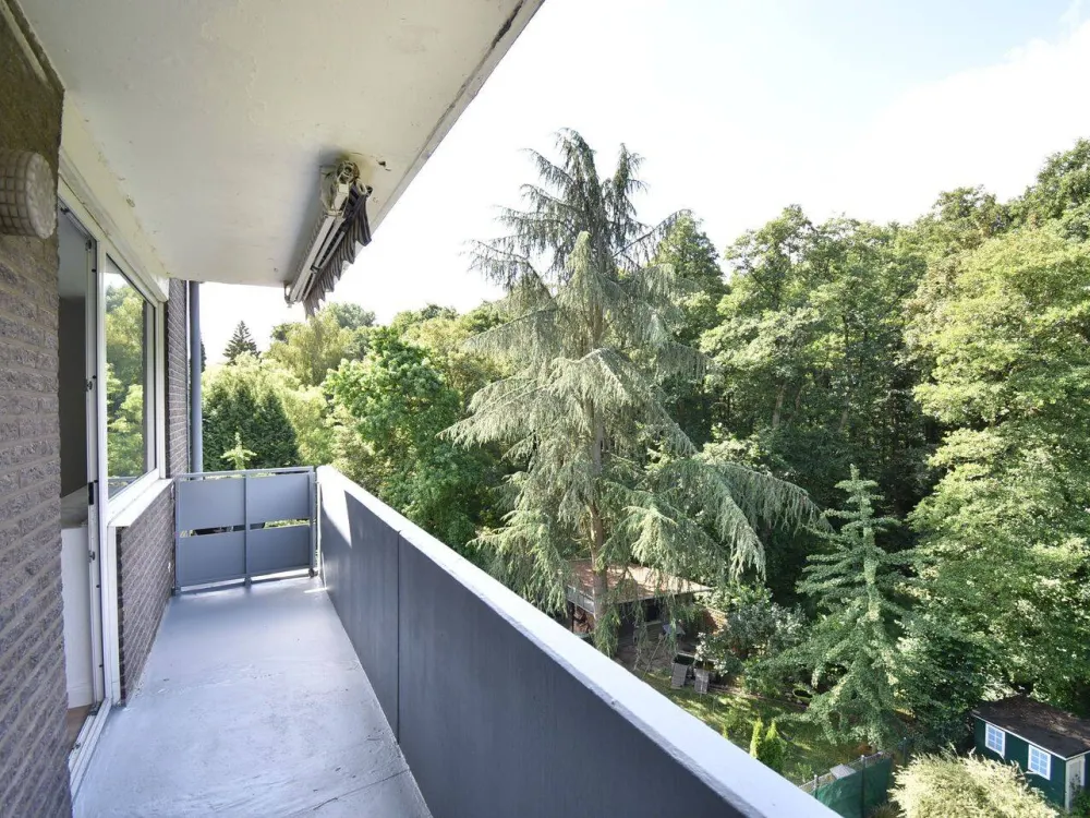 Idealer Grundriss! Renovierte 3-Zimmer-Whg mit Balkon & Garage