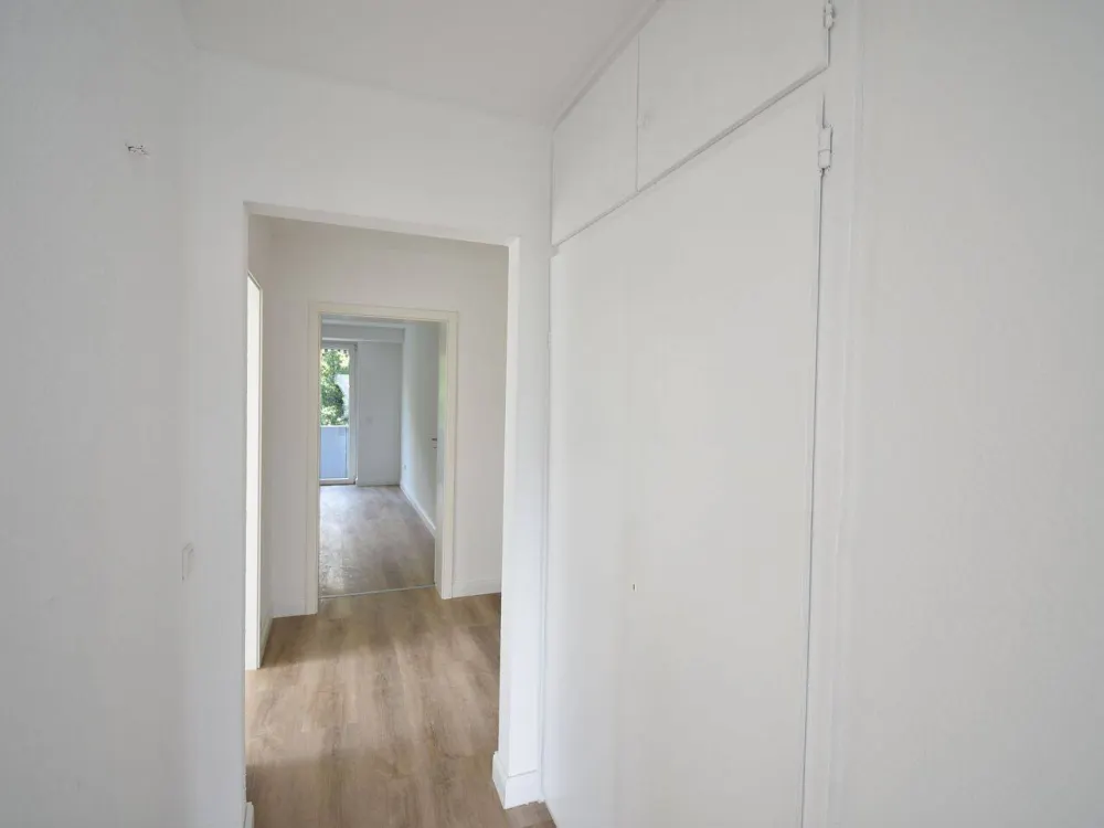 Idealer Grundriss! Renovierte 3-Zimmer-Whg mit Balkon & Garage