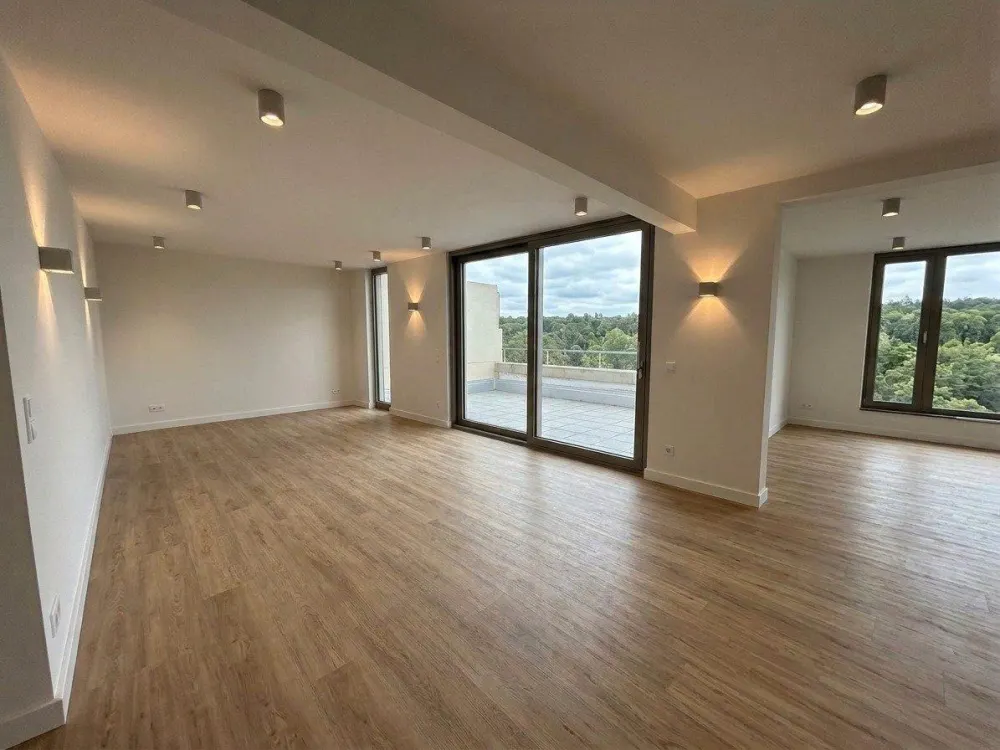 Neubau-Penthousewohnung mit großer Dachterrasse am Franzenbrunnen