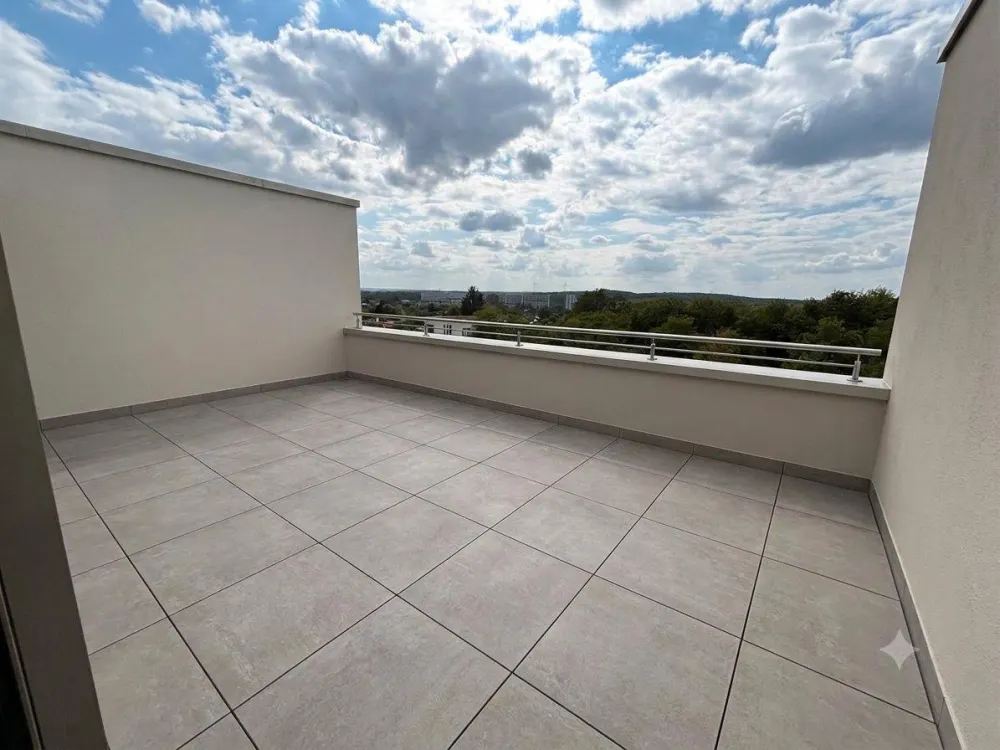 Neubau-Penthousewohnung mit großer Dachterrasse am Franzenbrunnen