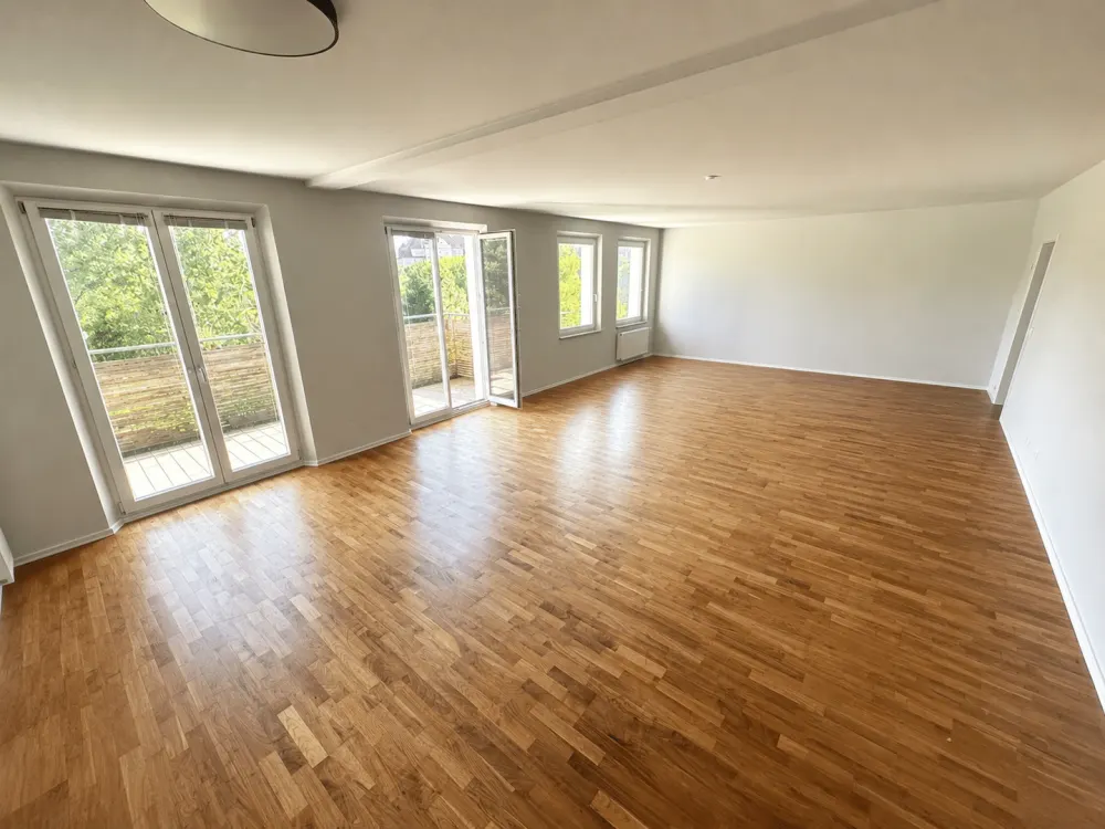 Exklusiv über den Dächern von St. Johannis, 3 Zimmer, Sonnenbalkon & Aufzug