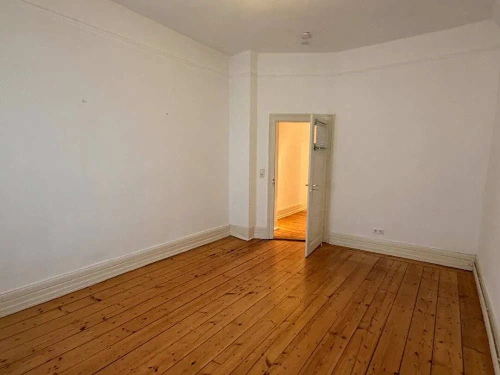 Stilvolle 2-Zimmer-Altbauwohnung in Frankfurt-Sachsenhausen