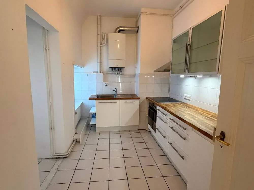 Stilvolle 2-Zimmer-Altbauwohnung in Frankfurt-Sachsenhausen