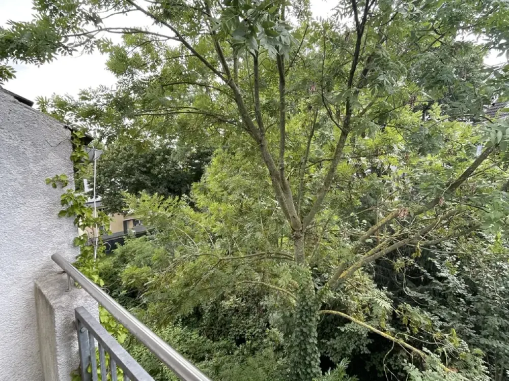 Zentral gelegene 3- Zimmerwohnung im 3. OG. mit Balkon