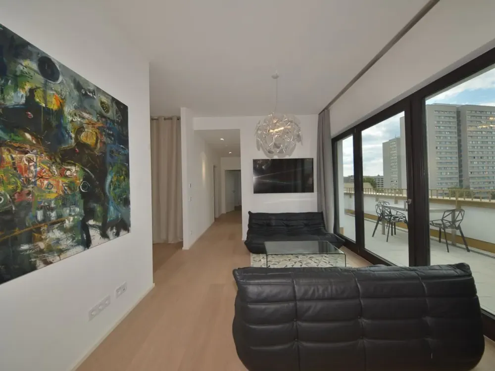 3 Zimmer - DG Wohnung * Penthouse Charakter * Einbauküche * Terrasse