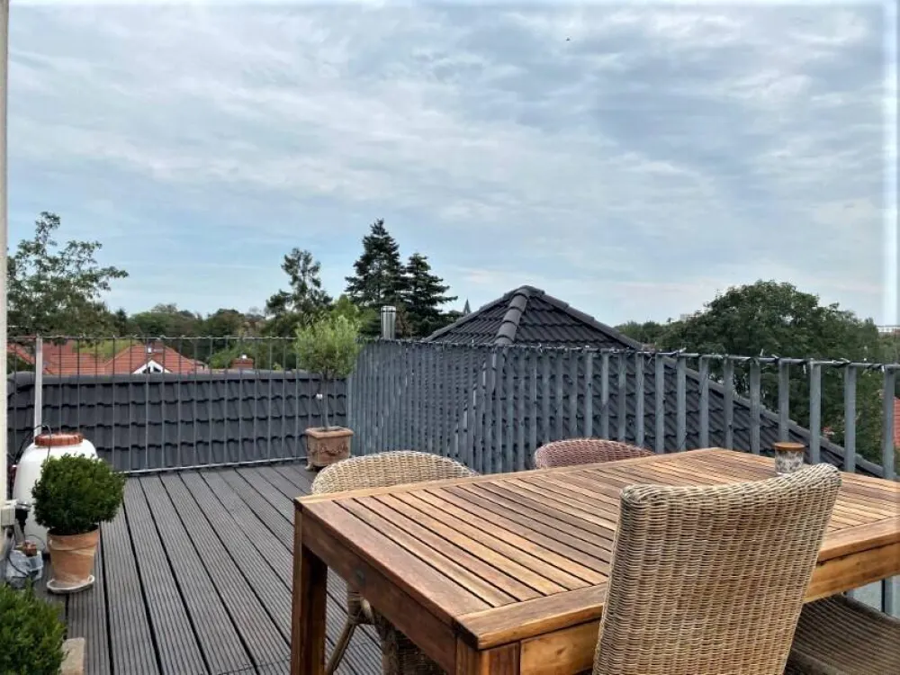Möblierte Maisonette-Wohnung mit großer Dachterrasse!!!