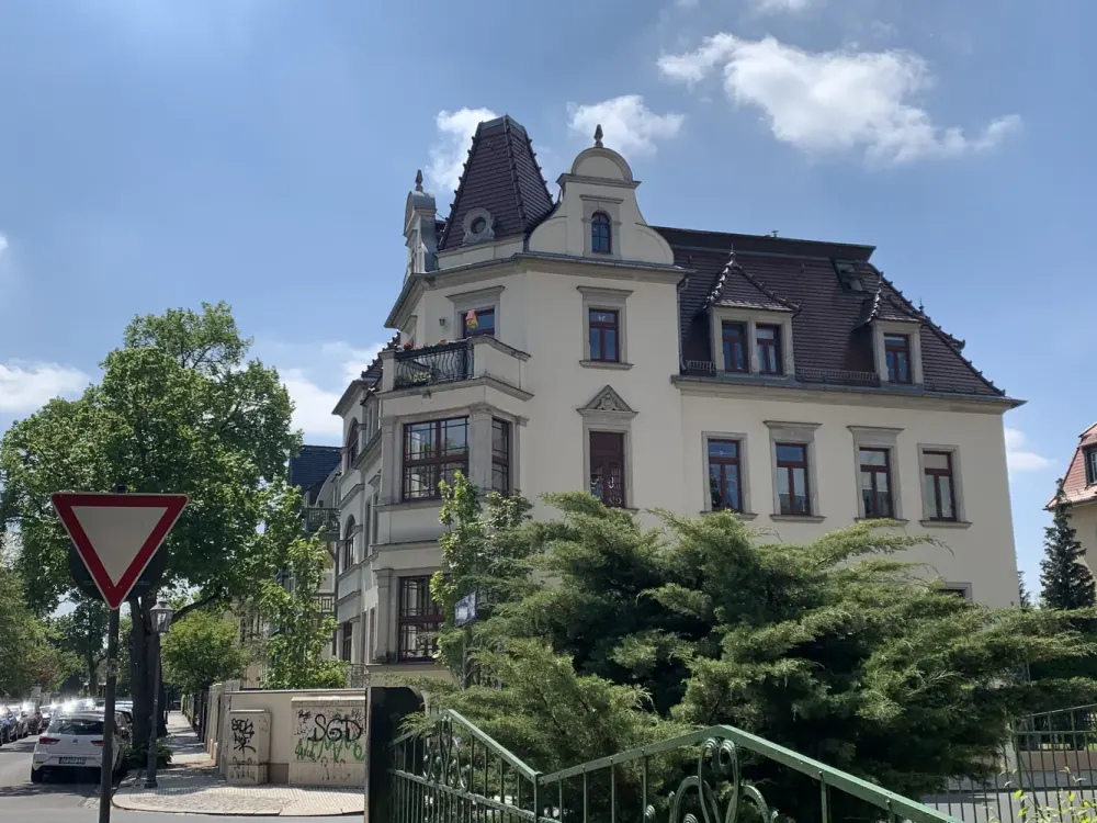 NICE TO MIET YOU: tolle, gemütliche 2-ZKB, neu renoviert