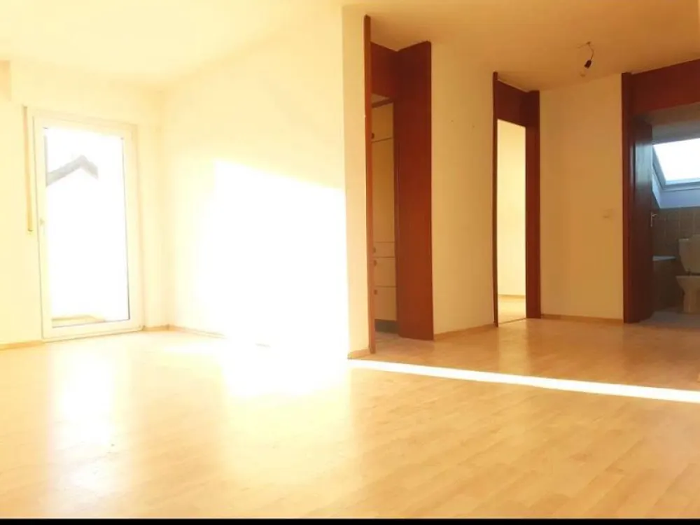 Gemütliche 2-Zimmer-Dachgeschosswohnung mit Balkon in Esslingen