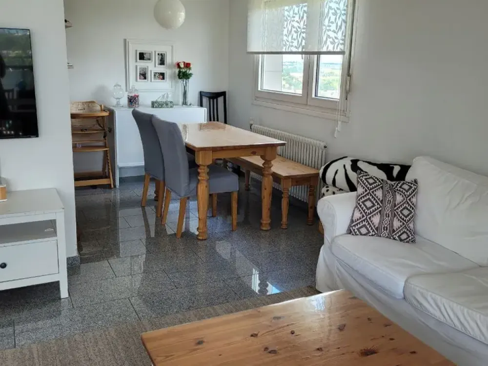 Gepflegte 3-Zimmer-Wohnung mit Balkon in Stuttgart-Neugereut.