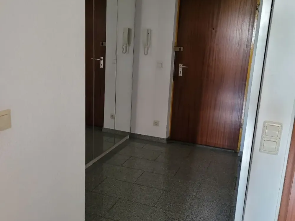 Gepflegte 3-Zimmer-Wohnung mit Balkon in Stuttgart-Neugereut.
