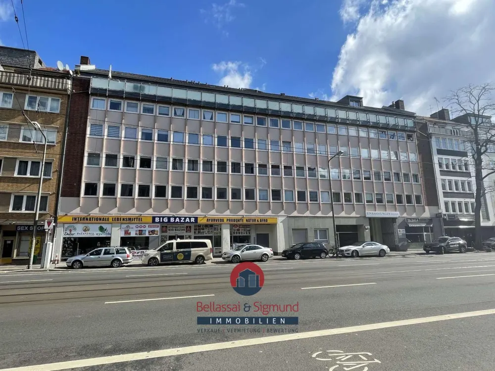 1KM ZUR KÖ! MODERNISIERTE 3-ZIMMERWOHNUNG IN ZENTRALER LAGE +RENOVIERT +NEUER FUßBODEN