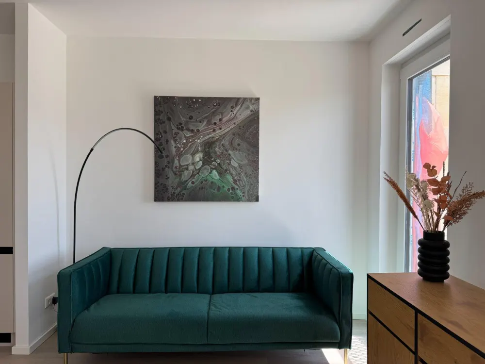 Neubau, Erstbezug mit Einbauküche und Balkon