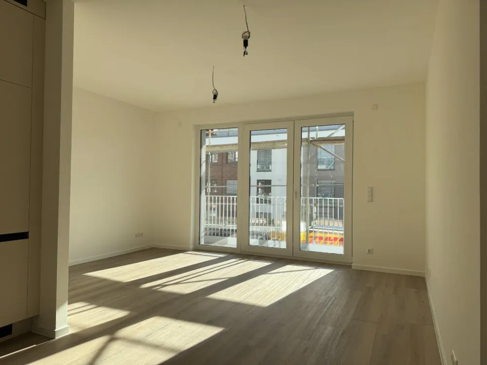 Neubau, Erstbezug mit Einbauküche und Balkon