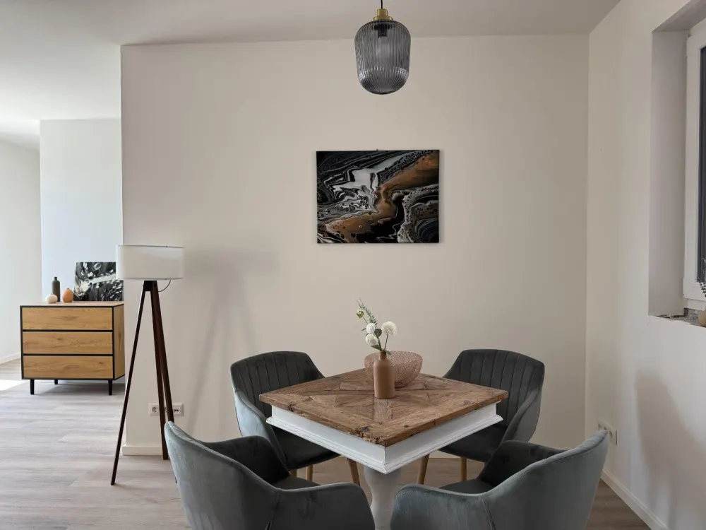 Neubau, Erstbezug mit Einbauküche und Balkon