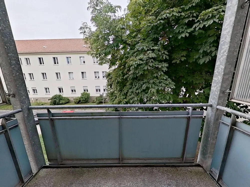 SOMMERAKTION - 3 NKM FREI: Helle 2-Zimmer-Wohnung mit BALKON und intelligentem Grundriss in Pirna-Sonnenstein
