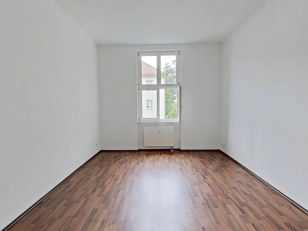 SOMMERAKTION - 3 NKM FREI: Helle 2-Zimmer-Wohnung mit BALKON und intelligentem Grundriss in Pirna-Sonnenstein