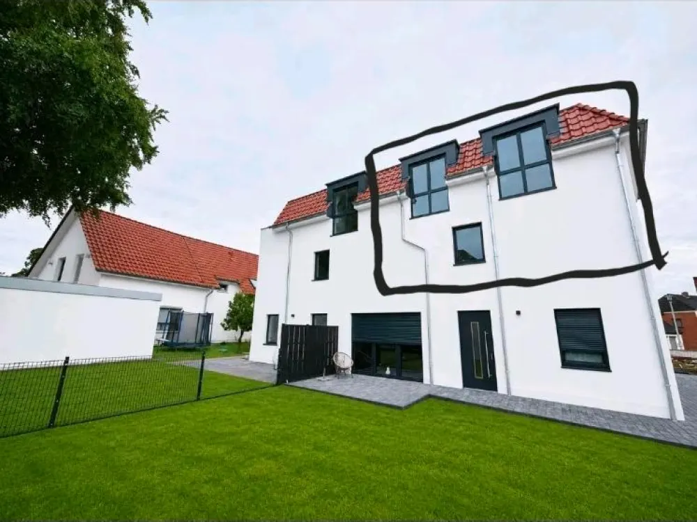 3-room apartment on the 1st floor with terrace and garden