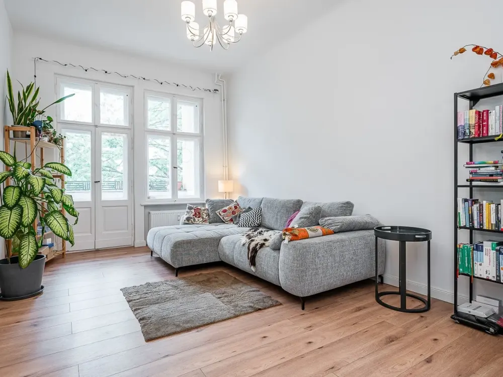 Stilvoll möbliert in Berlin-Wedding, helle 2-Zimmer-Wohnung mit Balkon & Homeoffice