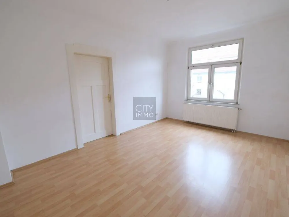 Altbauwohnung mit Balkon in Schoppershof - Nähe U-Bahn