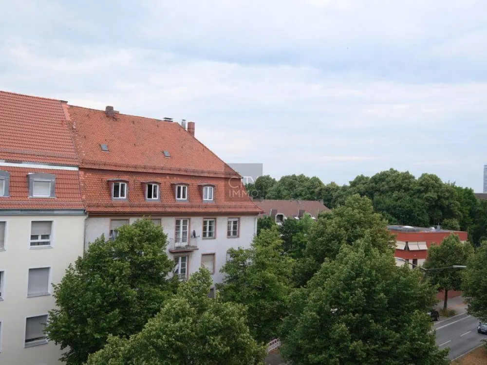Altbauwohnung mit Balkon in Schoppershof - Nähe U-Bahn