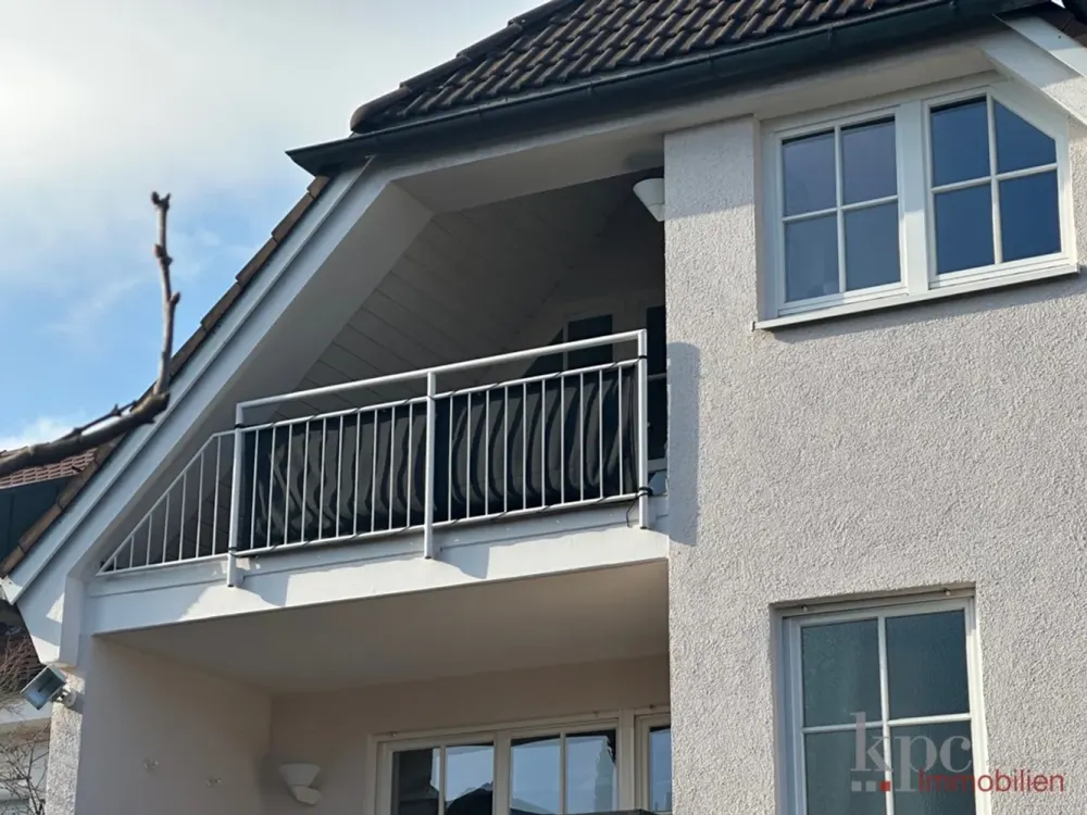 Exklusives 2-Zimmer DG-Atelier in München West! Komplett möbliert! Südloggia! Ruhige Toplage!