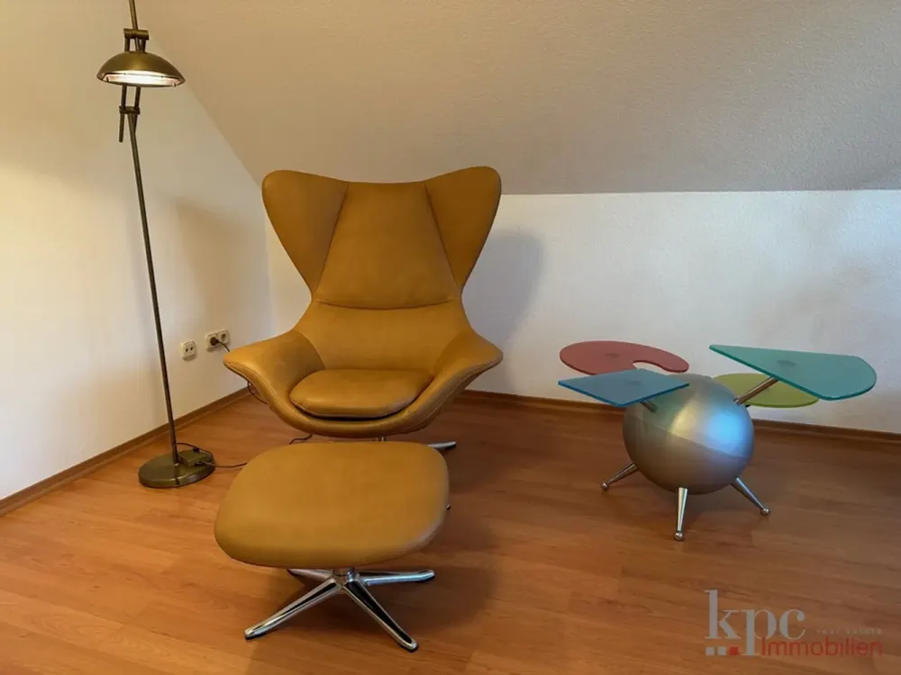 Exklusives 2-Zimmer DG-Atelier in München West! Komplett möbliert! Südloggia! Ruhige Toplage!