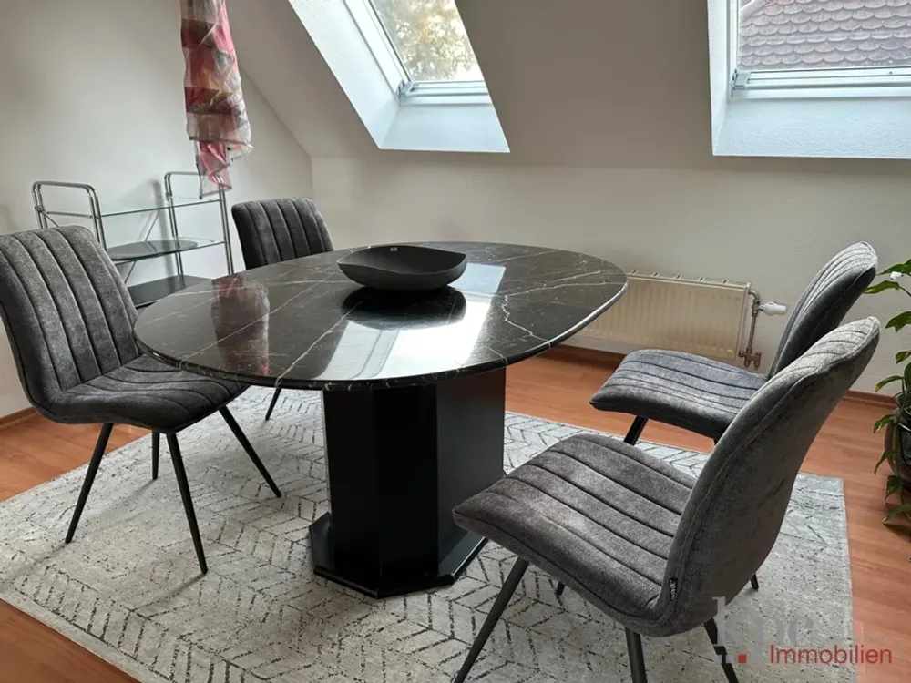 Exklusives 2-Zimmer DG-Atelier in München West! Komplett möbliert! Südloggia! Ruhige Toplage!