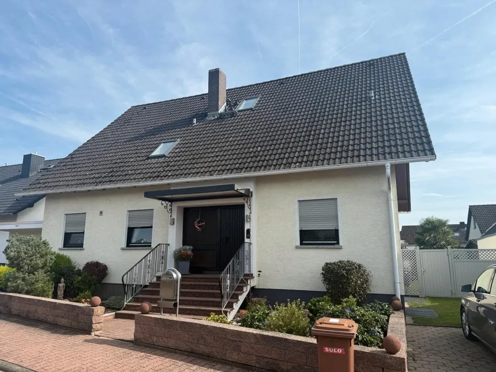 Helle Wohnung mit Einbauküche und Tageslichtbad in Bruchköbel!