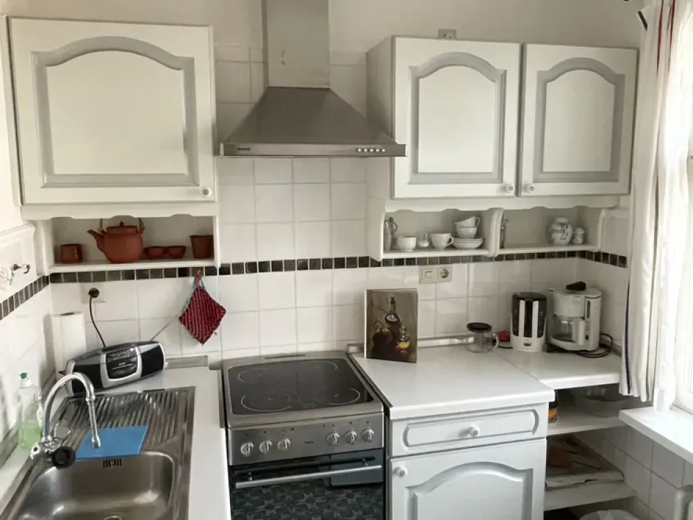 *befristet*Charmante 1-Zimmer-Dachgeschosswohnung nahe Rathaus Schmargendorf*
