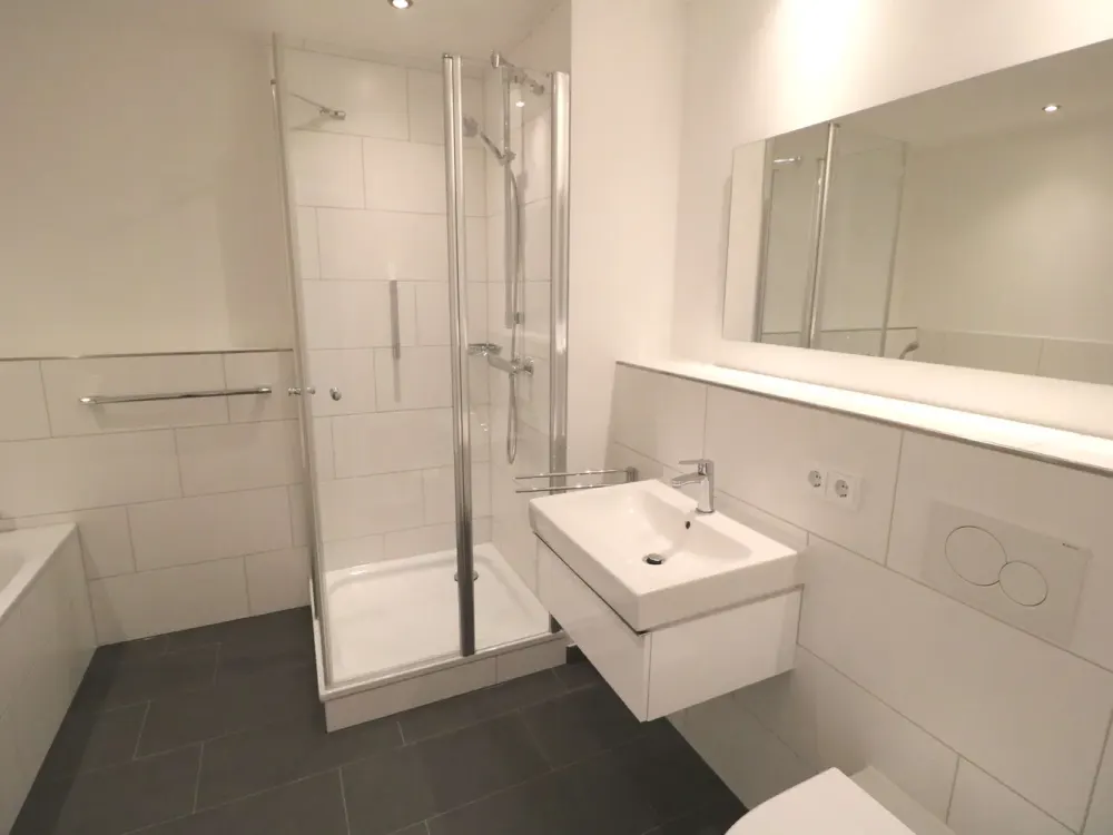 Grünes Wohnen in der HafenCity, Attraktive 2- Zimmer- Wohnung mit Balkon und Loggia
