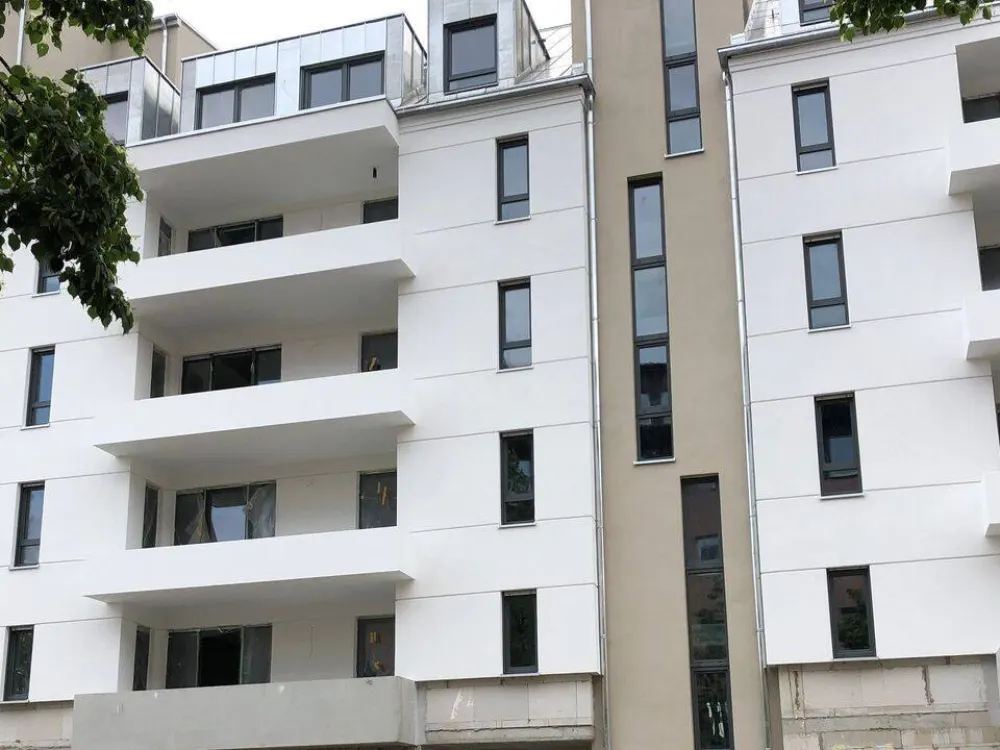 Geräumige 2 Zimmerwohnung im Zentrum Nordost!