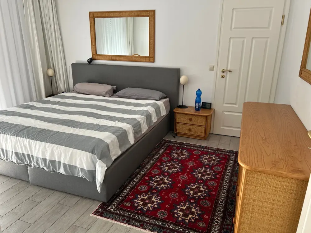 4-Zimmer-Dachgeschosswohnung in Nürnberg Neunhof komplett. möbliert