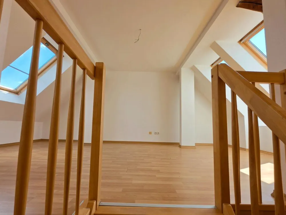 schicke 3-Raum Masionettewohnung mit Balkon und EBK