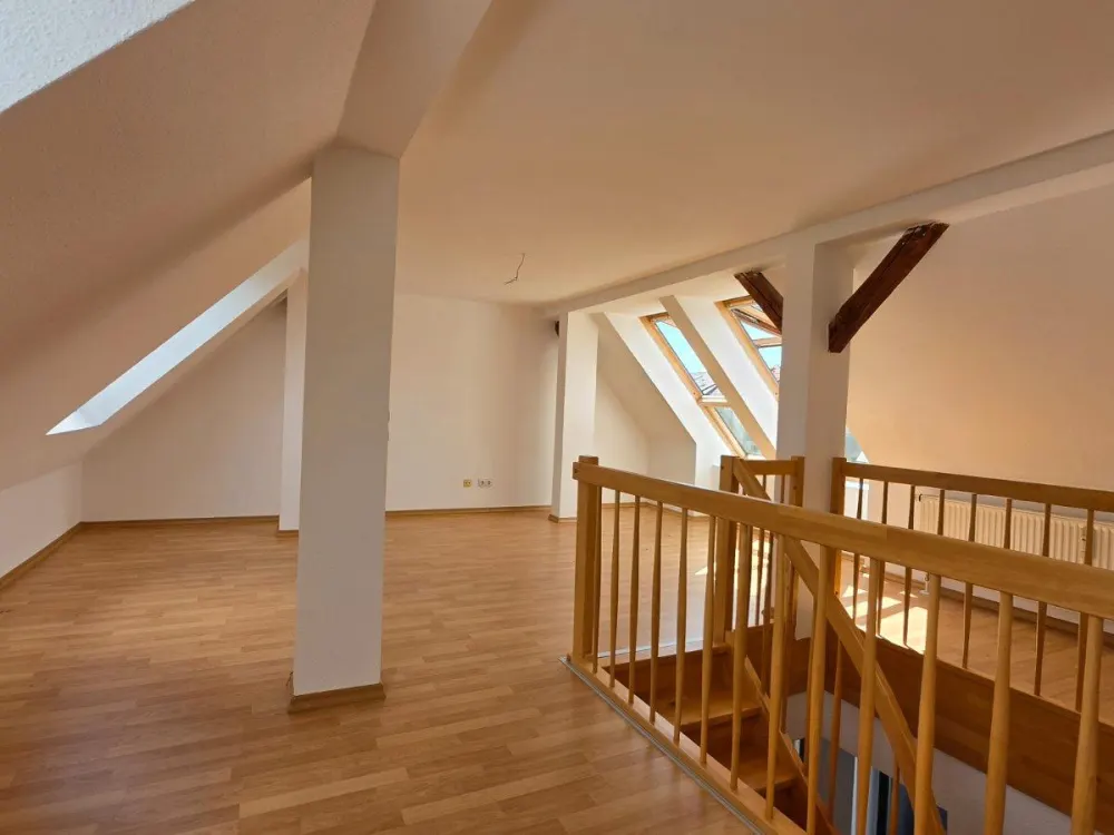 schicke 3-Raum Masionettewohnung mit Balkon und EBK
