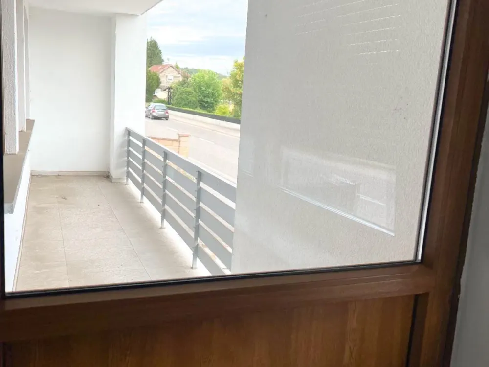 3 ZKB mit Balkon und Terrasse in Schwalbach -Elm