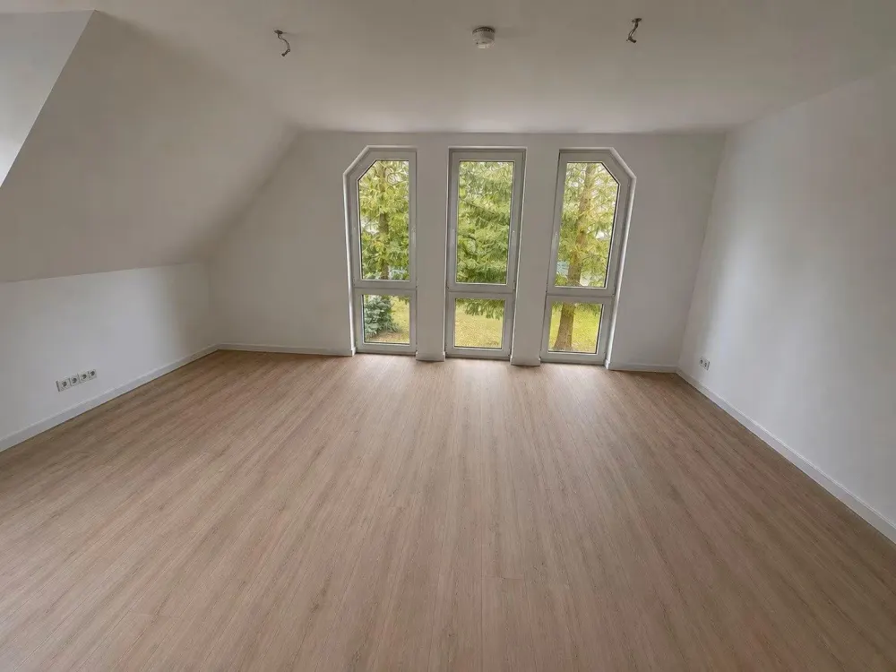 Großzügige 6-Zimmer-Wohnung mit Terrasse in Französisch Buchholz